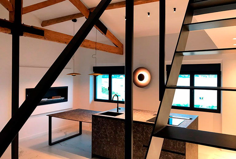 Vivienda vacacional con techo a dos aguas